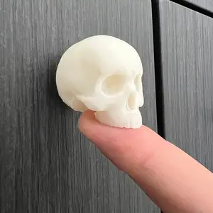 Yorick Skull Knob