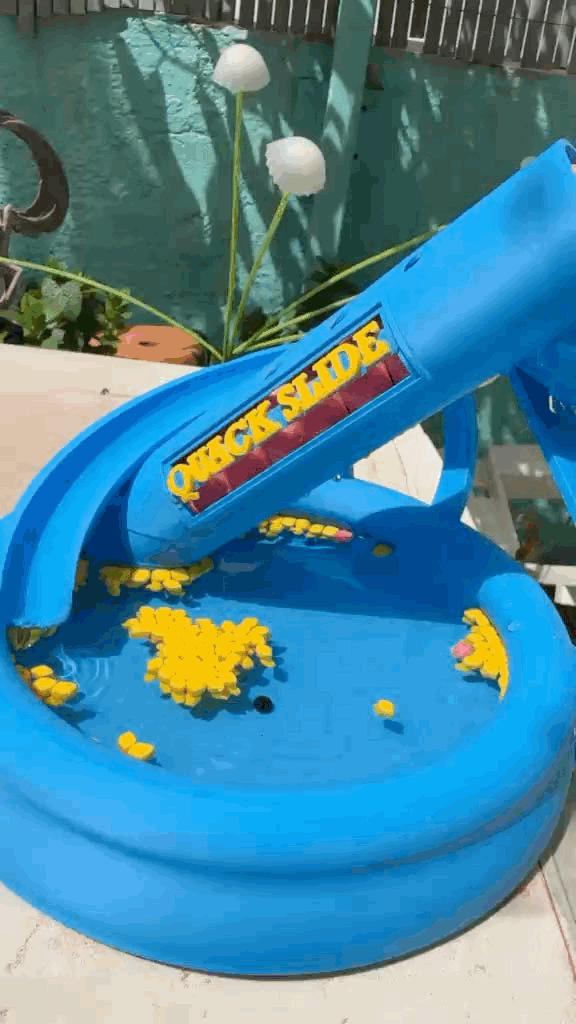 Duck Slide diorama no batteries