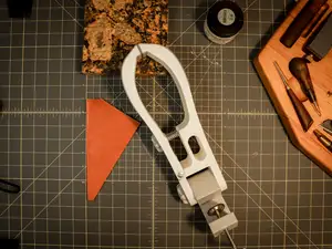 Adjustable Leather Stitching Pony