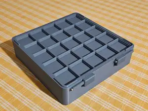 Gridfinity 5x5x6 box stackable with sliding lock