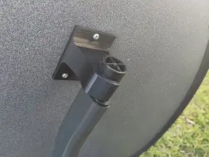 Universal Garden Table Leg Clip | Reinforced
