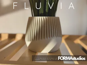 Fluvia Planter with hidden drip tray