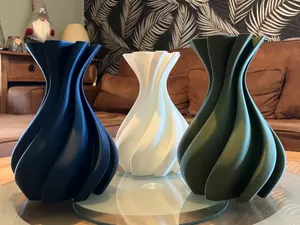 Vase Lyra