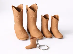 Ranchboot Cowboystiefel Set + Keychain Anhänger
