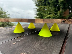 Stackable painting cones for clean paint work