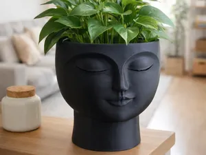 Quiet Woman Planter – Vaso per Piante Decorativo