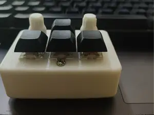 Picopad 4-keys, 2-encoder macropad