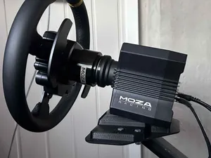 Moza R3 / R5 tilt adapter for playseat evolution