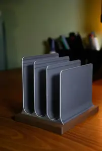 Vertical Notes and Book Organizer