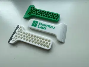 3D Printer Bed Scraper with Replaceable Blades