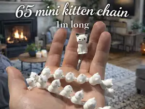 Cute Cat Chain – Flexi Kittens with Mama Cat