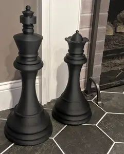 Large King and Queen chess pieces