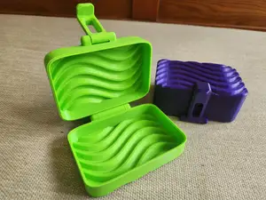 Sturdy Curvy Soap Box