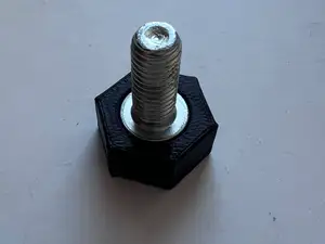m8 cap