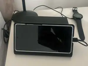 Samsung Galaxy S25 Ultra stand