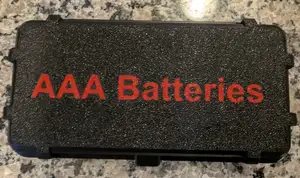 48_AAA_Battery_Case_with_Labeled_Lid