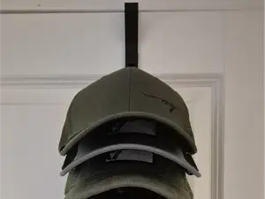 Extendable caphanger for atleast 6 caps!