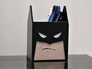 NO AMS - Batman DC Pen Holder By Kumy