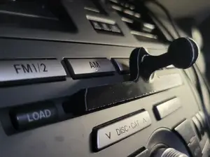 Car CD Slot Ball Mount - 17mm ball - 4mm thick