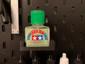 Skadis / Skådis - Holder for Tamiya Plastic Cement