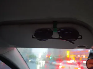 车辆化妆镜眼睛夹