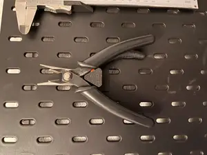 Skadis / Skådis - Plier holder