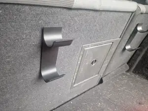 Porta ombrelli baule auto
