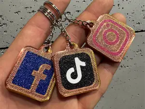 NFC Keychain Facebook Instagram TikTok