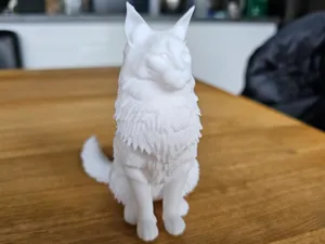 Majestic Fluffy Cat – Maine Coon Style Dekor