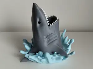 Shark / pen holder