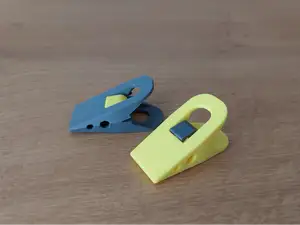 clothespin / peg