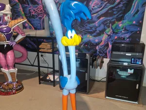 Life-Size Road Runner Beep Beep!” in Full Scale