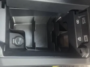 Organizer Middle Console Peugeot E-5008