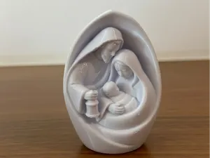 Holy Family – Minimalist Nativity Scene