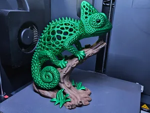 Voronoi Chamäleon – Stylische 3D-Skulptur