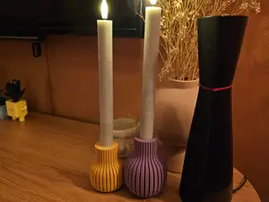 Candle holder - with grooves