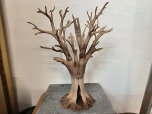 Alter Baum mit totem Holz 18/25/32 cm - V2 -