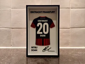 Ritsu Doan - Eintracht Frankfurt - Jersey Frame