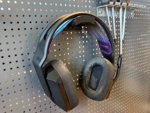 Headphone Holder - Wall mount