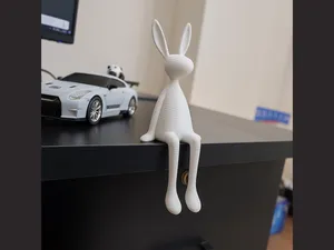 Minimal Sitting Bunny