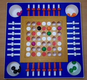 Survive! (board game of the 80s)