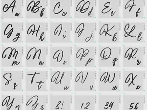 Schöne Schriftart Buchstaben groß klein und Zahlen