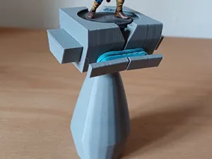 Miniature painting holder