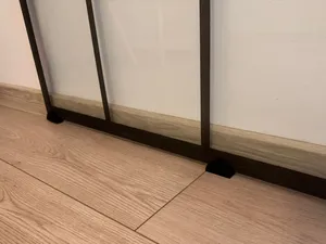 Floor Mounted Sliding Door Guide (8mm door)