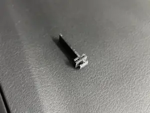 E38 Passenger Airbag Cover Clip