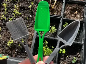 Small gardening tools