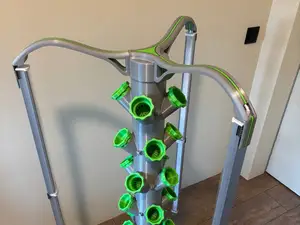 Hydroponic tower light kit