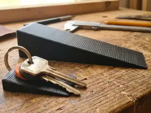 Parametric Wedge – Fix Wobbly Tables & Chairs
