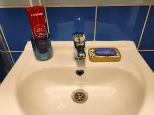 heart-shaped sink overflow hole plug