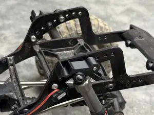 Toyota Comp Crawler Body Clip